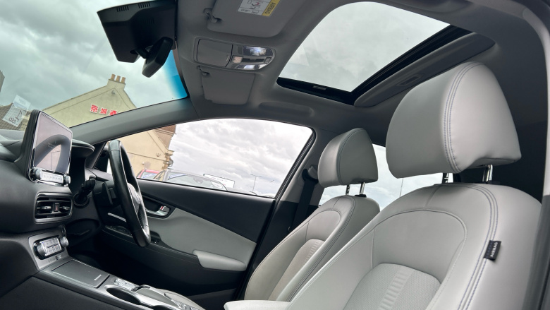 Hyundai KONA 150kW Ultimate 64kWh 5dr Auto Electric Hatchback